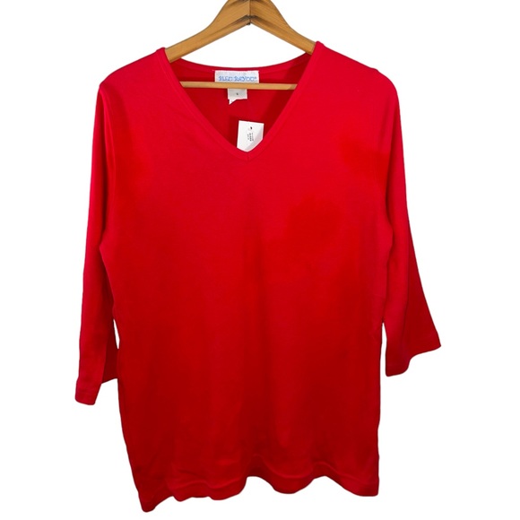 Bleu Bayou Casual Wear Solid Red V Neck Top, NWT‎ Size Small - Picture 1 of 4